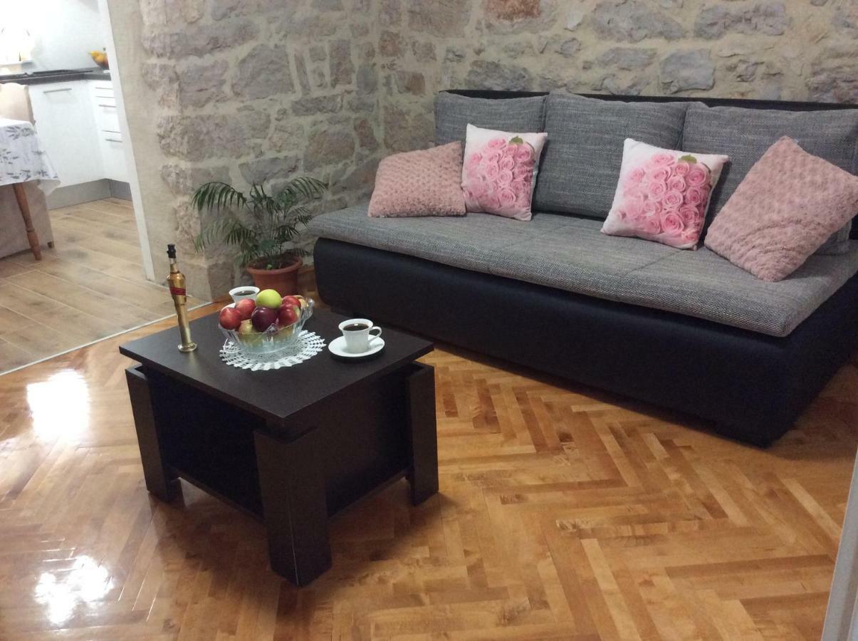 Apartment Karla Snb Lozovac Ngoại thất bức ảnh