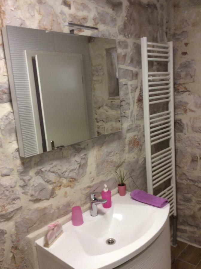 Apartment Karla Snb Lozovac Ngoại thất bức ảnh