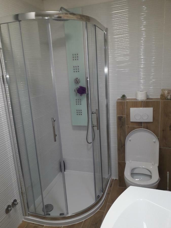 Apartment Karla Snb Lozovac Ngoại thất bức ảnh
