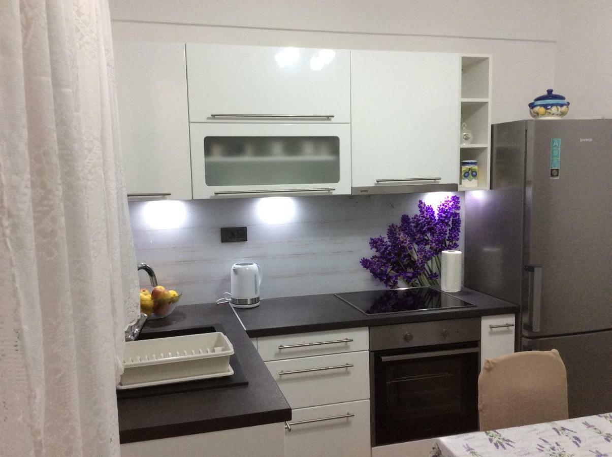 Apartment Karla Snb Lozovac Ngoại thất bức ảnh