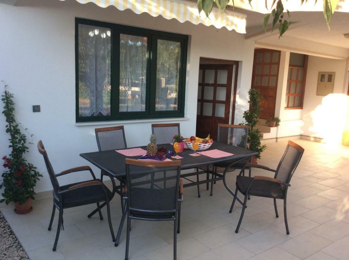 Apartment Karla Snb Lozovac Ngoại thất bức ảnh