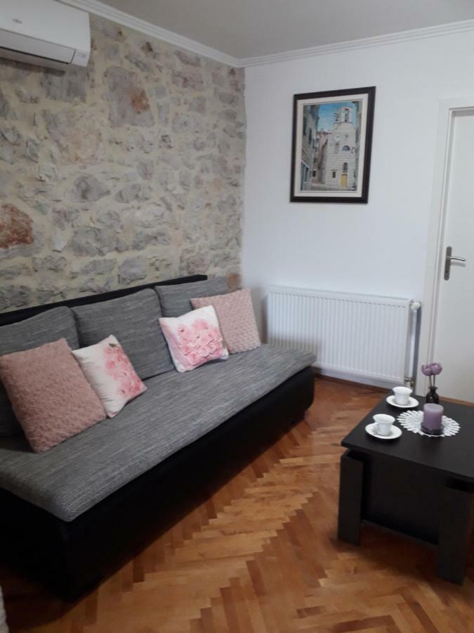 Apartment Karla Snb Lozovac Ngoại thất bức ảnh