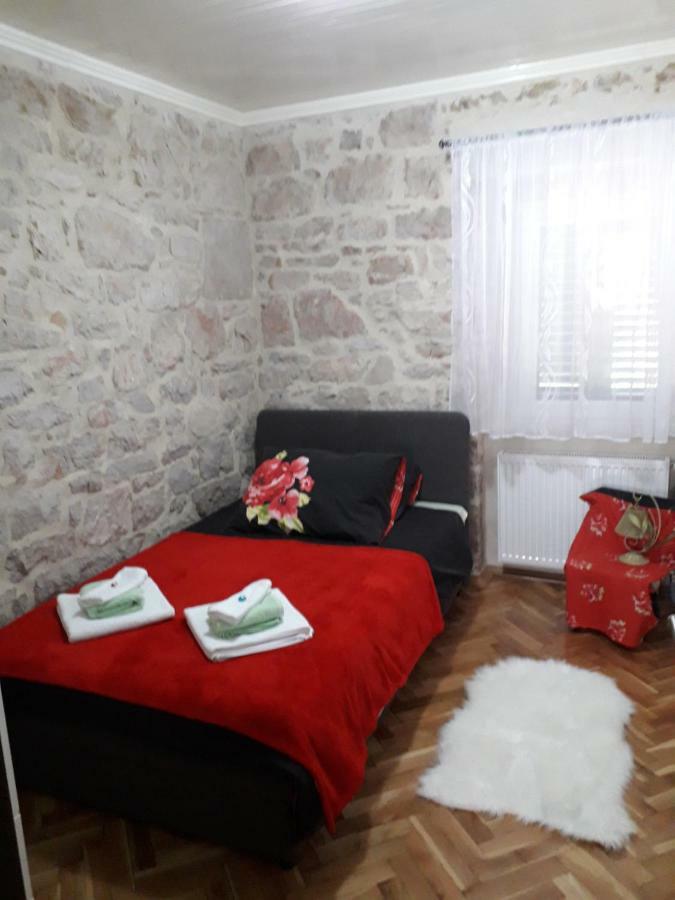 Apartment Karla Snb Lozovac Ngoại thất bức ảnh
